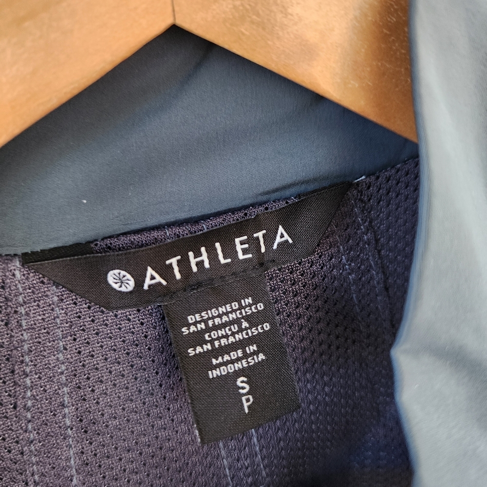 Athleta Windbreaker Jacket - Picture 5 of 10